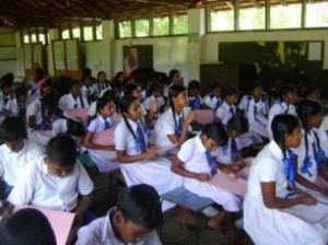 Awareness workshop at Kandakuliya School ©MCRCF