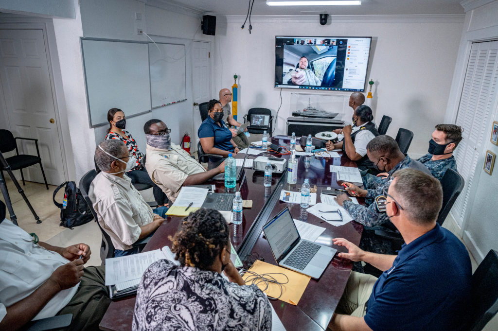 Initial meetings among agencies to improve communication and cooperation and better enforce fisheries laws in The Bahamas using the MAP Plan. © Shane Gross / iLCP
